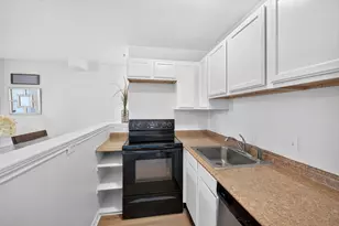 9829 Walnut St, Dallas, TX 75243 - Photo 4
