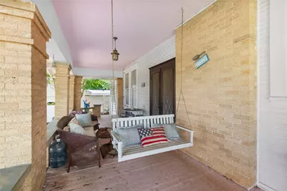 300 Hickory Street, Honey Grove, TX 75446 - Photo 2