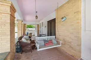 300 Hickory St, Honey Grove, TX 75446 - Photo 2