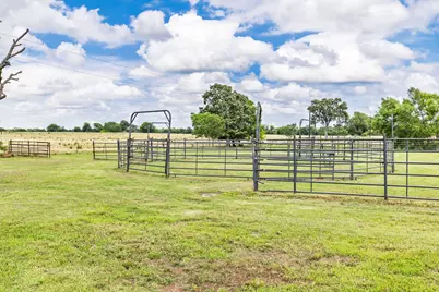 609 County Road 2421, Como, TX 75431 - Photo 38