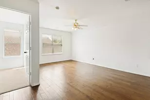 8713 Nairn St, Rowlett, TX 75089 - Photo 10