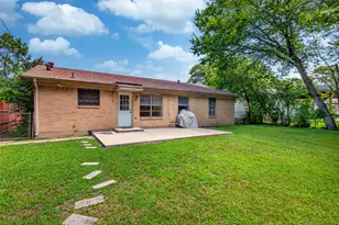 2718 Ridgewood St, Irving, TX 75062 - Photo 22