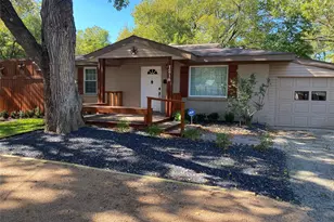 1218 N Center St, Arlington, TX 76011 - Photo 1