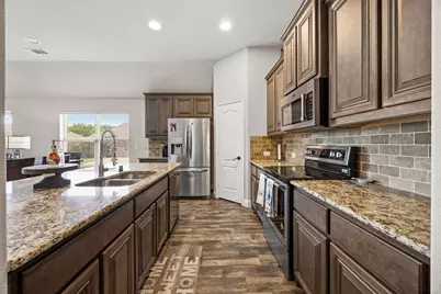 317 Thompson Drive, Van Alstyne, TX 75495 - Photo 6