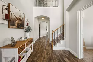 317 Thompson Dr, Van Alstyne, TX 75495 - Photo 2