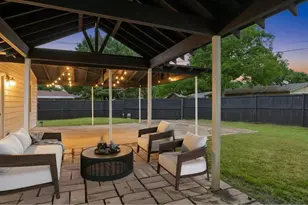 8635 Strathmore Dr, Dallas, TX 75238 - Photo 24