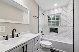 8635 Strathmore Dr, Dallas, TX 75238 - Photo 22