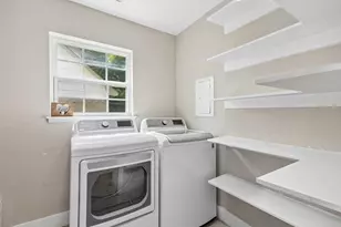 8635 Strathmore Dr, Dallas, TX 75238 - Photo 10