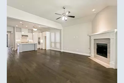 4521 Tall Knight Lane, Carrollton, TX 75010 - Photo 6