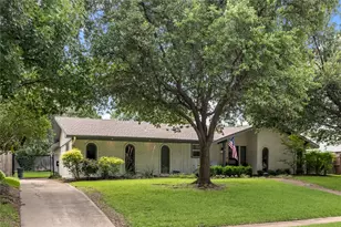 2506 Grandview Dr, Richardson, TX 75080 - Photo 2