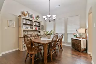 2504 Scotti St, Lewisville, TX 75056 - Photo 10