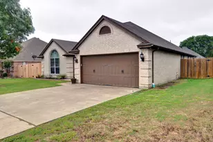 305 Aspen Ct W, Aledo, TX 76008 - Photo 1