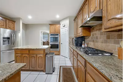 4703 Enchanted Bay Boulevard, Arlington, TX 76016 - Photo 10