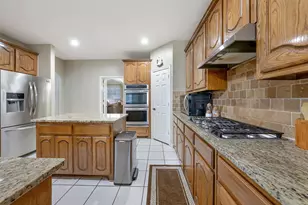 4703 Enchanted Bay Blvd, Arlington, TX 76016 - Photo 10