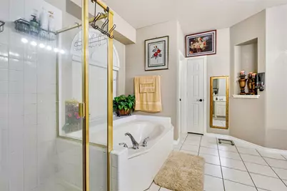 4703 Enchanted Bay Boulevard, Arlington, TX 76016 - Photo 16
