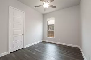 4412 La Roche Ave, Carrollton, TX 75010 - Photo 24