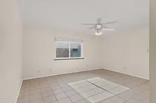 10254 Catalpa Rd, Dallas, TX 75243 - Photo 16