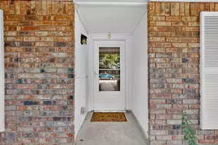 10254 Catalpa Rd, Dallas, TX 75243 - Photo 6