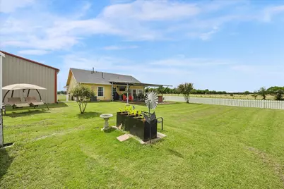 1028 Fm 1566 W, Celeste, TX 75423 - Photo 6