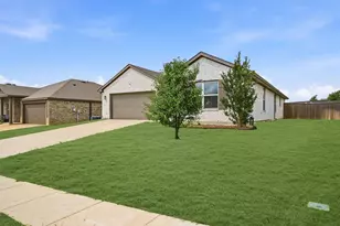 1202 Southridge Ln, Sherman, TX 75092 - Photo 2