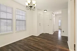 1221 Krista Dr, Burleson, TX 76028 - Photo 4