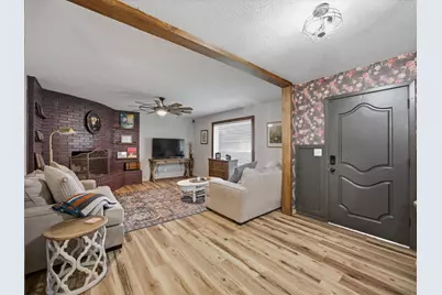 901 Pebble Street, Bowie, TX 76230 - Photo 4