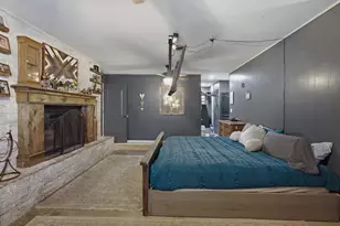 901 Pebble St, Bowie, TX 76230 - Photo 24