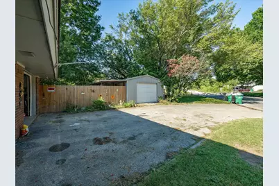 901 Pebble Street, Bowie, TX 76230 - Photo 28