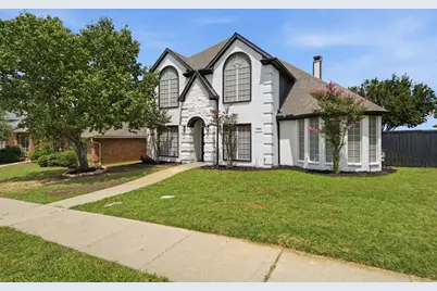 2021 Camelot Drive, Lewisville, TX 75067 - Photo 2
