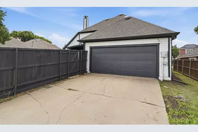 2021 Camelot Drive, Lewisville, TX 75067 - Photo 24