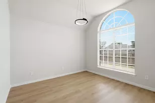 2021 Camelot Dr, Lewisville, TX 75067 - Photo 20