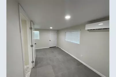 305 Jenny Kay Lane, Irving, TX 75060 - Photo 8