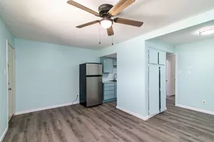 811 S Mesquite St, Arlington, TX 76010 - Photo 2