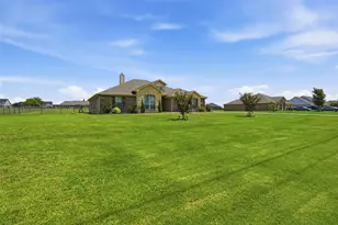 6472 County Rd 913, Godley, TX 76044 - Photo 2