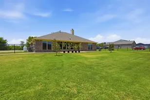 6472 County Rd 913, Godley, TX 76044 - Photo 32