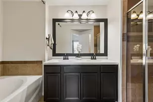 2700 Club Ridge Dr, Lewisville, TX 75067 - Photo 12