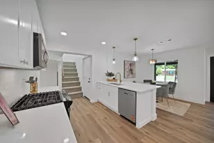2926 Hillglenn Rd, Dallas, TX 75228 - Photo 12