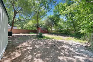 2926 Hillglenn Rd, Dallas, TX 75228 - Photo 30