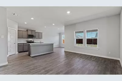 2809 Hawk Drive, Denton, TX 76205 - Photo 10