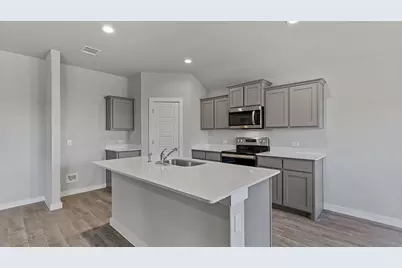 2809 Hawk Drive, Denton, TX 76205 - Photo 2