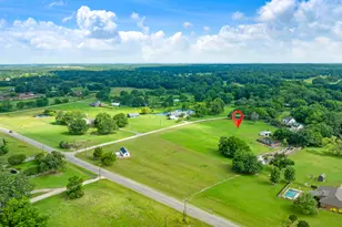 146 County Rd 33985, Powderly, TX 75473 - Photo 16