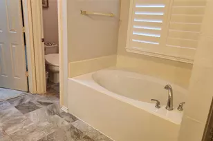 1381 Wentworth Dr, Lewisville, TX 75067 - Photo 14