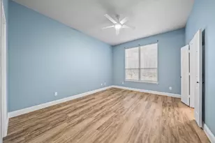 545 Continental Dr, Lewisville, TX 75067 - Photo 20