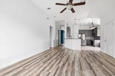 800 Tablerock Way, Lewisville, TX 75077 - Photo 2
