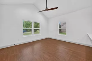 818 W Elm St, Denison, TX 75020 - Photo 4