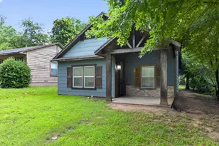 818 W Elm St, Denison, TX 75020 - Photo 1