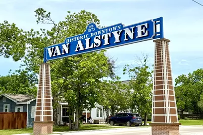 1280 Tallowwood Trail, Van Alstyne, TX 75495 - Photo 14