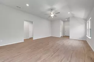 1280 Tallowwood Trl, Van Alstyne, TX 75495 - Photo 6