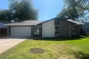 300 Ocean Dr, Richardson, TX 75081 - Photo 1
