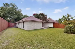 614 Pebblecreek Dr, Garland, TX 75040 - Photo 38